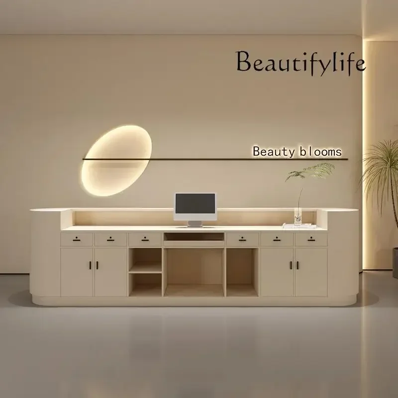 Luxury Skincare Organic - Meja Bar Toko Kecantikan dan Perawatan